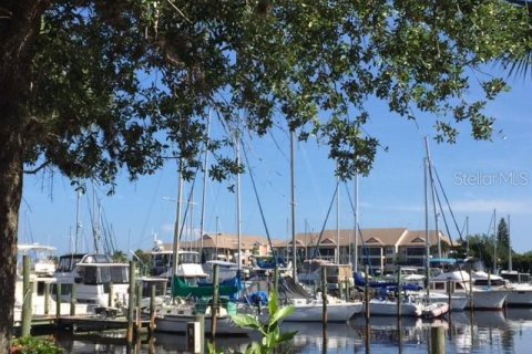 Copropriété à vendre à Punta Gorda, Floride: 2 chambres, 140.84 m2 № 2431888 - photo 9