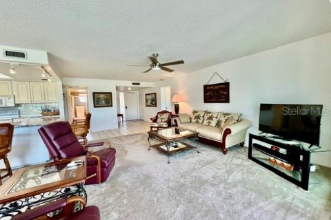 Copropriété à vendre à Punta Gorda, Floride: 2 chambres, 140.84 m2 № 2431888 - photo 30