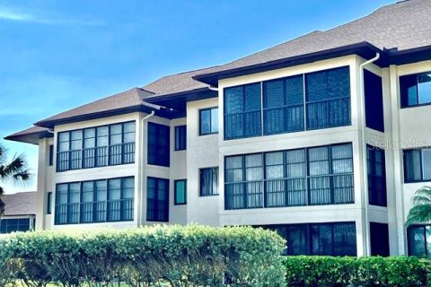Copropriété à vendre à Punta Gorda, Floride: 2 chambres, 140.84 m2 № 2431888 - photo 2