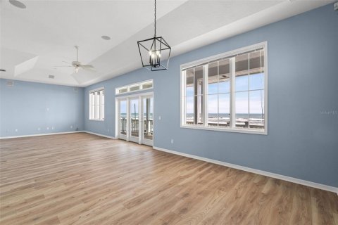 House in Flagler Beach, Florida 3 bedrooms, 238.94 sq.m. № 2213111 - photo 5