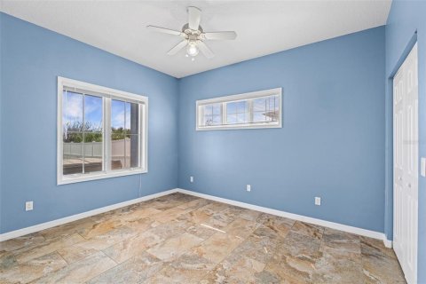 House in Flagler Beach, Florida 3 bedrooms, 238.94 sq.m. № 2213111 - photo 15