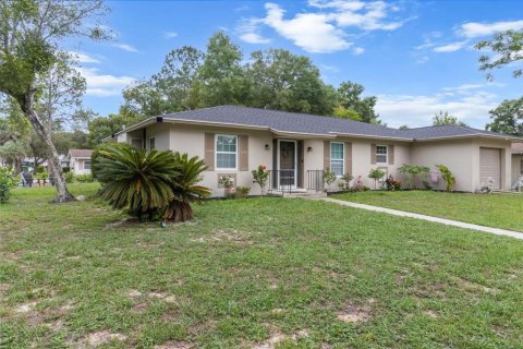 House in Citrus Springs, Florida 3 bedrooms, 128.76 sq.m. № 1771182 - photo 8