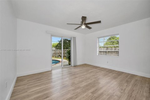 Casa en venta en Cutler Bay, Florida, 5 dormitorios, 196.58 m2 № 1967994 - foto 21