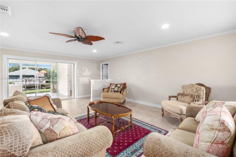 Купить виллу или дом в Форт Майерс, Флорида 3 спальни, 140.75м2, № 1941703 - фото 9