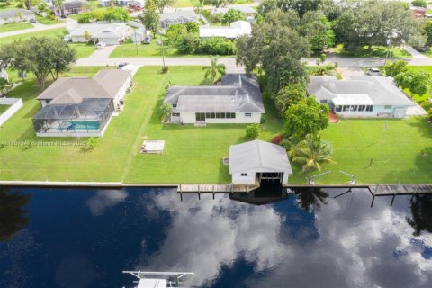 Купить виллу или дом в Форт Майерс, Флорида 3 спальни, 140.75м2, № 1941703 - фото 27