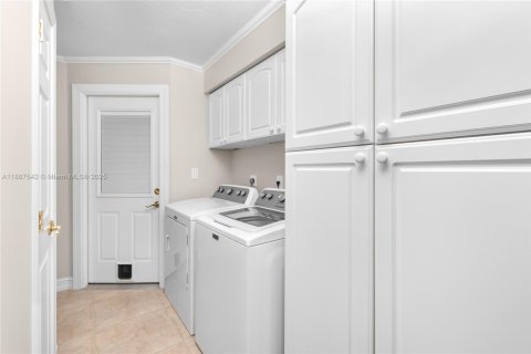 Купить виллу или дом в Форт Майерс, Флорида 3 спальни, 140.75м2, № 1941703 - фото 15