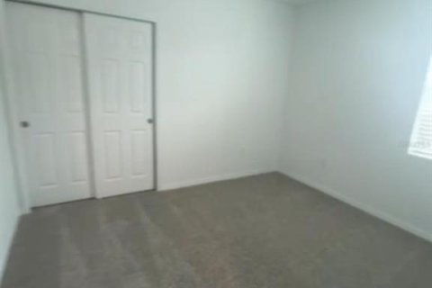 House in Haines City, Florida 4 bedrooms, 156.73 sq.m. № 1723621 - photo 10