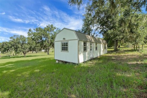 House in Eustis, Florida 4 bedrooms, 263.29 sq.m. № 2211359 - photo 21
