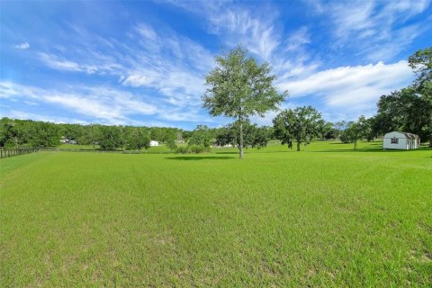 House in Eustis, Florida 4 bedrooms, 263.29 sq.m. № 2211359 - photo 7
