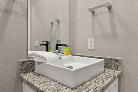 Touwnhouse à vendre à Kissimmee, Floride: 5 chambres, 201.51 m2 № 1535896 - photo 18