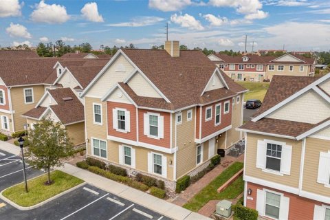 Touwnhouse à vendre à Kissimmee, Floride: 5 chambres, 201.51 m2 № 1535896 - photo 2