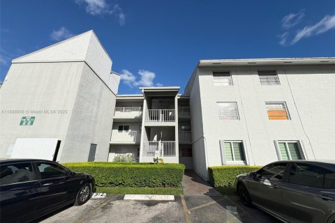 Купить кондоминиум в Майами, Флорида 3 спальни, 103.96м2, № 2012384 - фото 8