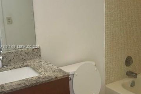 Снять в аренду кондоминиум в Санрайз, Флорида 2 спальни, 78.97м2, № 1972190 - фото 11