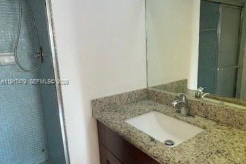 Снять в аренду кондоминиум в Санрайз, Флорида 2 спальни, 78.97м2, № 1972190 - фото 6