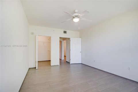 Купить кондоминиум в Майами, Флорида 1 спальня, 69.4м2, № 2050406 - фото 14