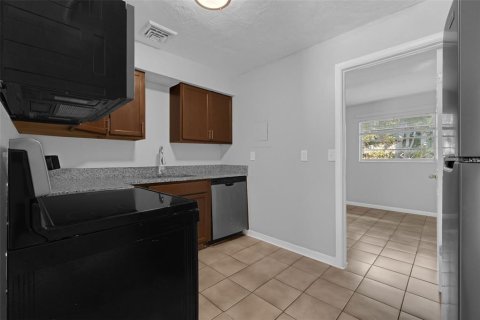 Apartamento en alquiler en Haines City, Florida, 1 dormitorio, 53.42 m2 № 1907496 - foto 8