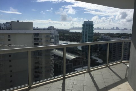 Copropriété à louer à Miami Beach, Floride: 1 chambre, 87.33 m2 № 1711895 - photo 2