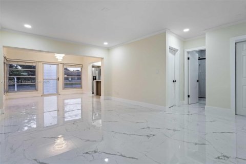 Casa en venta en Pompano Beach, Florida, 2 dormitorios, 111.11 m2 № 1818476 - foto 7