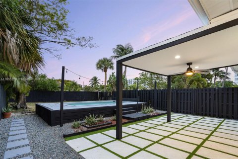 Casa en venta en Pompano Beach, Florida, 2 dormitorios, 111.11 m2 № 1818476 - foto 6