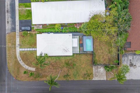 Casa en venta en Pompano Beach, Florida, 2 dormitorios, 111.11 m2 № 1818476 - foto 20