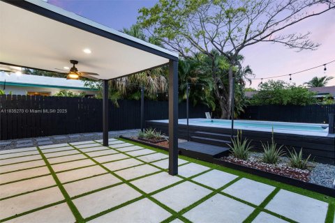 Casa en venta en Pompano Beach, Florida, 2 dormitorios, 111.11 m2 № 1818476 - foto 18