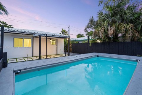 Casa en venta en Pompano Beach, Florida, 2 dormitorios, 111.11 m2 № 1818476 - foto 16