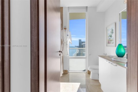 Condominio en alquiler en Sunny Isles Beach, Florida, 2 dormitorios, 148.83 m2 № 2153193 - foto 23