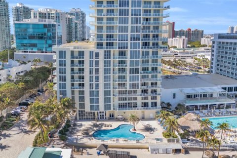 Condominio en alquiler en Sunny Isles Beach, Florida, 2 dormitorios, 148.83 m2 № 2153193 - foto 28