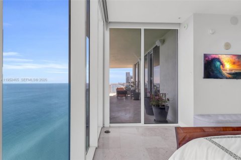 Condominio en alquiler en Sunny Isles Beach, Florida, 2 dormitorios, 148.83 m2 № 2153193 - foto 18