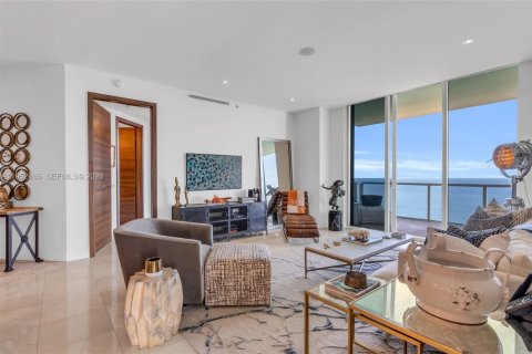 Condominio en alquiler en Sunny Isles Beach, Florida, 2 dormitorios, 148.83 m2 № 2153193 - foto 8