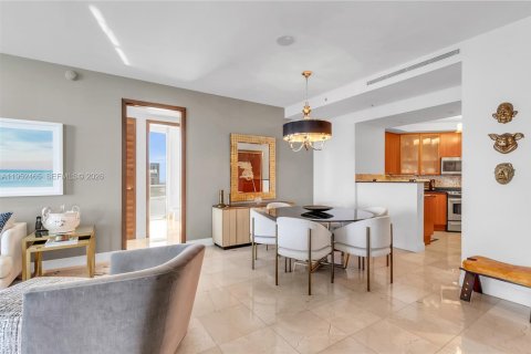 Condominio en alquiler en Sunny Isles Beach, Florida, 2 dormitorios, 148.83 m2 № 2153193 - foto 5