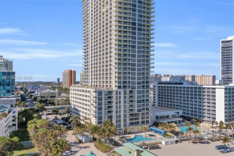 Condominio en alquiler en Sunny Isles Beach, Florida, 2 dormitorios, 148.83 m2 № 2153193 - foto 29
