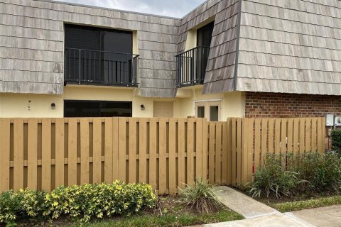 Villa ou maison à vendre à Leesburg, Floride: 2 chambres, 119.66 m2 № 1907257 - photo 1