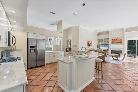 House in University Park, Florida 3 bedrooms, 265.7 sq.m. № 1689942 - photo 16