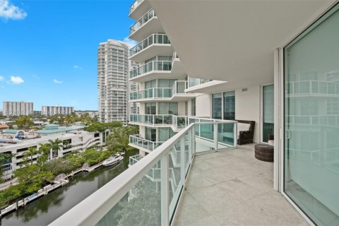 Condo in Sunny Isles Beach, Florida, 3 bedrooms № 2089368 - photo 3
