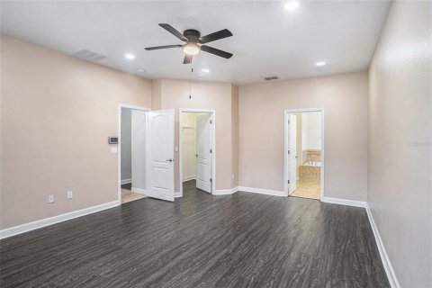 Casa en venta en Brandon, Florida, 4 dormitorios, 234.39 m2 № 1899540 - foto 11