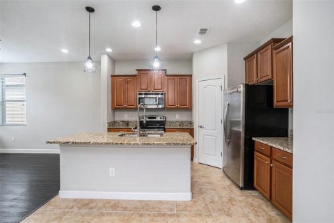 Casa en venta en Brandon, Florida, 4 dormitorios, 234.39 m2 № 1899540 - foto 7
