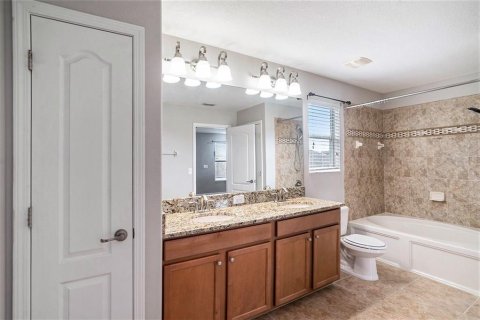 Casa en venta en Brandon, Florida, 4 dormitorios, 234.39 m2 № 1899540 - foto 21