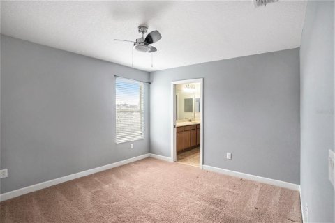 Casa en venta en Brandon, Florida, 4 dormitorios, 234.39 m2 № 1899540 - foto 15