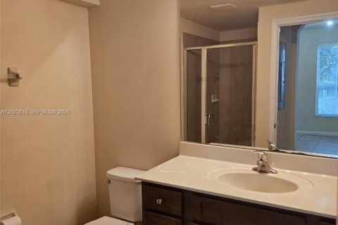 Touwnhouse à louer à Miami, Floride: 4 chambres, 214.79 m2 № 2248618 - photo 3