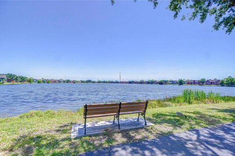 Copropriété à vendre à Tampa, Floride: 3 chambres, 146.6 m2 № 1654958 - photo 5