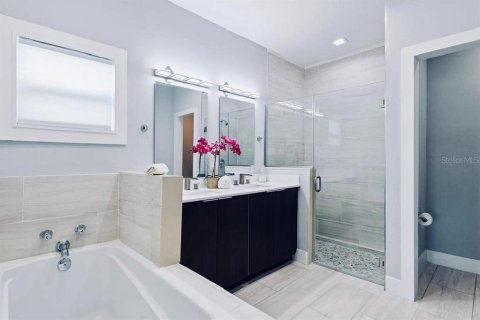 Villa ou maison à vendre à Punta Gorda, Floride: 3 chambres, 216.46 m2 № 2298864 - photo 15