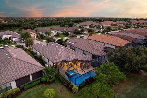 Villa ou maison à vendre à Bradenton, Floride: 3 chambres, 197.88 m2 № 2404899 - photo 8