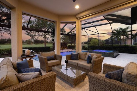 Villa ou maison à vendre à Bradenton, Floride: 3 chambres, 197.88 m2 № 2404899 - photo 5