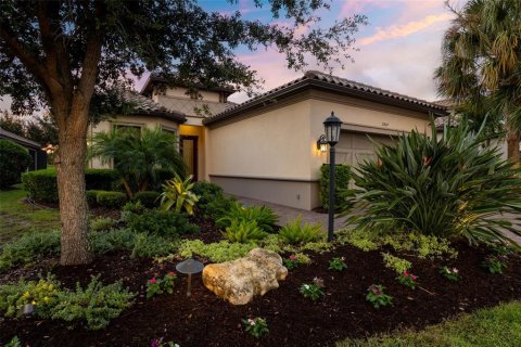 Villa ou maison à vendre à Bradenton, Floride: 3 chambres, 197.88 m2 № 2404899 - photo 7