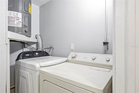 Townhouse in Hudson, Florida 3 bedrooms, 95.13 sq.m. № 2149232 - photo 24