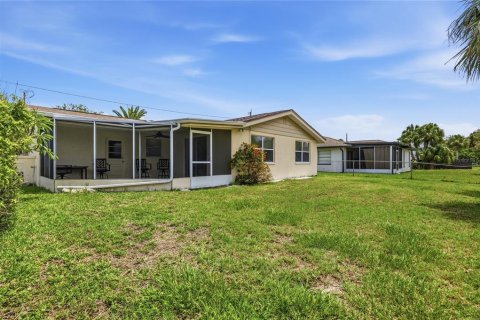 Townhouse in Hudson, Florida 3 bedrooms, 95.13 sq.m. № 2149232 - photo 26