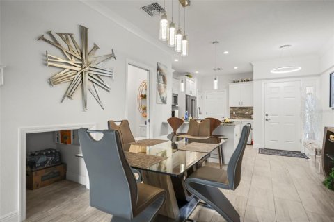 Touwnhouse à vendre à New Port Richey, Floride: 2 chambres, 140.38 m2 № 1750002 - photo 11