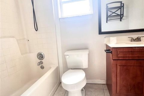 Villa ou maison à louer à Kissimmee, Floride: 3 chambres, 90.86 m2 № 1880504 - photo 4