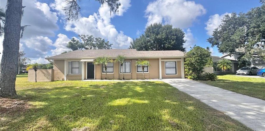 Villa ou maison à Kissimmee, Floride 3 chambres, 90.86 m2 № 1880504